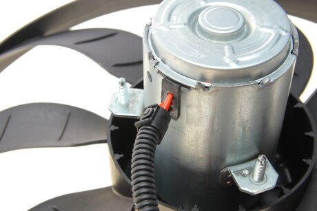 Фото 6 - Вентилятор охлаждения двигателя AIC 50858