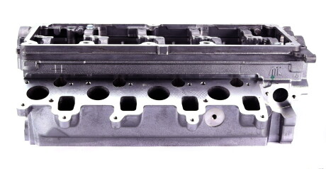 Фото 3 - Головка блоку циліндрів (ГБЦ) AMC 908701