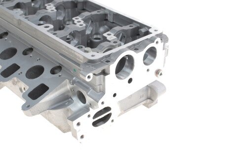 Фото 7 - Головка блоку циліндрів (ГБЦ) AMC 908728