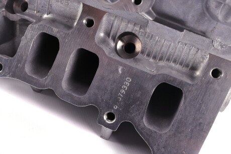 Фото 5 - Головка блоку циліндрів (ГБЦ) AMC 908867