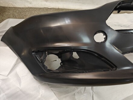 Бампер передній на Ford Fiesta(вм\'ятини) - AND 30807380REF2