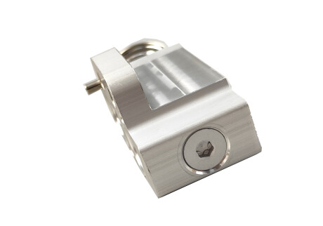 Фото 2 - Автозапчасть AND 30820047