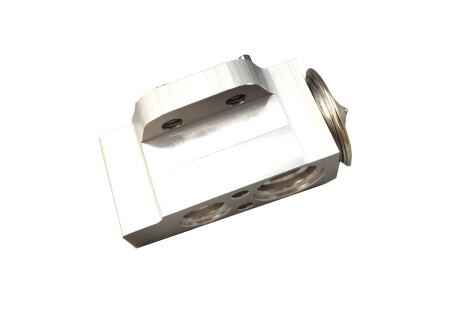 Фото 3 - Автозапчасть AND 30820047