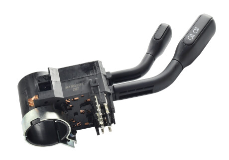 Фото 2 - Автозапчасть AND 51953008