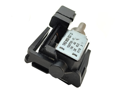 Фото 2 - Елемент кузова AND 51953020