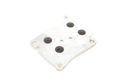 Фото 3 - Масляний радіатор AUTOTECHTEILE 100 1804 (1001804)