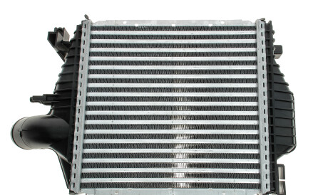 Фото 3 - Інтеркулер AUTOTECHTEILE 100 5029 (1005029)