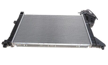 Фото 3 - Радиатор охлаждения двигателя AUTOTECHTEILE 100 5031 (1005031)