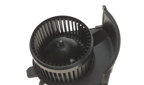 Фото 3 - Вентилятор печки AUTOTECHTEILE 100 8355 (1008355)
