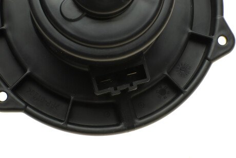 Фото 3 - Вентилятор печки AUTOTECHTEILE 100 8363 (1008363)