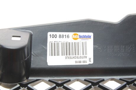 Фото 2 - Решетка радиатора AUTOTECHTEILE 100 8816 (1008816)