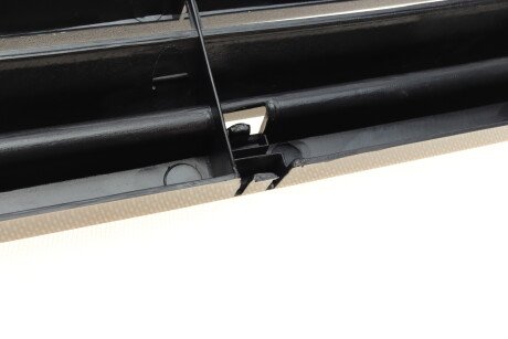 Фото 4 - Решітка радіатора AUTOTECHTEILE 100 8890 (1008890)