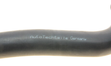 Фото 2 - Патрубок системы охлаждения AUTOTECHTEILE 1105006