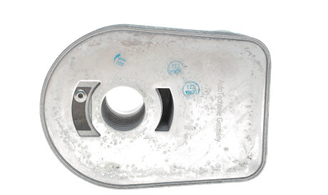 Фото 2 - Масляный радиатор AUTOTECHTEILE 512 0403 (5120403)