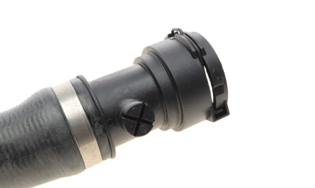 Фото 3 - Патрубок системы охлаждения AUTOTECHTEILE 700 1111 (7001111)