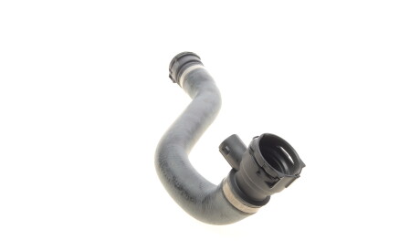 Фото 2 - Патрубок системи охолодження AUTOTECHTEILE 700 1113 (7001113)