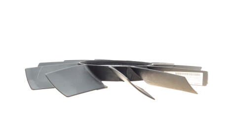 Фото 2 - Вентилятор охолодження двигуна AUTOTECHTEILE 700 1181 (7001181)