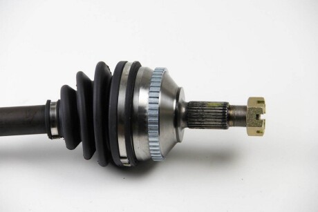 Фото 2 - Напіввісь BGA DS1418L