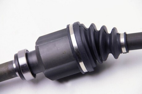 Фото 2 - Напіввісь BGA DS6737R