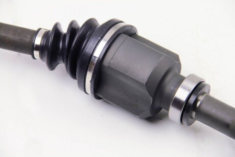 Фото 8 - Напіввісь BGA DS6738R