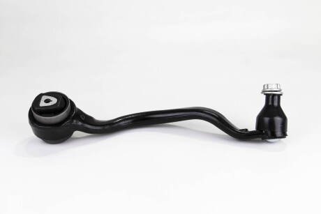 Рычаг fr r bmw x5, x6 07- - ((31126773950)) BGA TRC0959