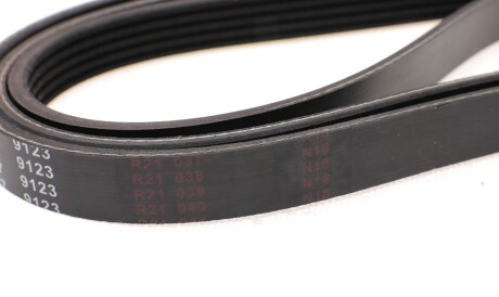 Фото 3 - Ремінь приводний BLUE PRINT AD05R1747