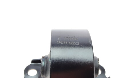 Фото 3 - Подушка двигуна BLUE PRINT ADBP800157