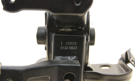 Фото 6 - Подушка двигуна BLUE PRINT ADBP800230