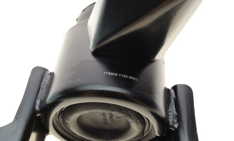 Фото 7 - Подушка двигуна BLUE PRINT ADBP800249