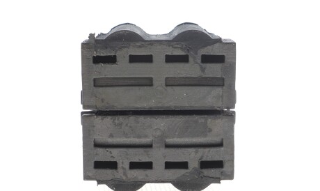 Фото 3 - Втулка стабілізатора BLUE PRINT ADBP800567