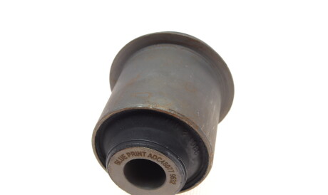 Фото 3 - Сайлентблок важеля BLUE PRINT ADC48077