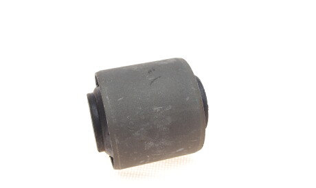 Фото 3 - Сайлентблок рычага BLUE PRINT ADM58028