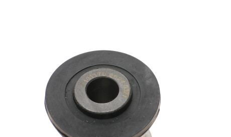 Фото 2 - Сайлентблок важеля BLUE PRINT ADN180158