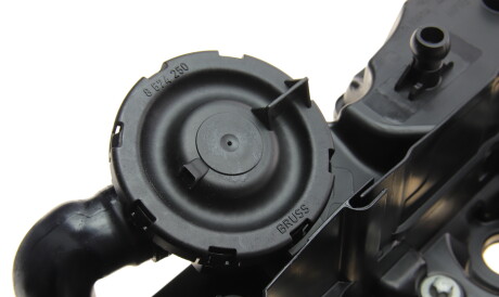 Фото 3 - Автозапчасть BMW 11128507607