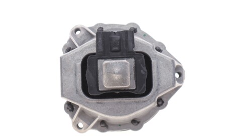 Фото 3 - Автозапчасть BMW 22117581621