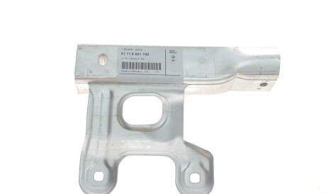 Кронштейн кріплення бампера (переднього/R) 3 (F30/F70/F31) 11-19 - ((51118051190)) BMW 51118051190