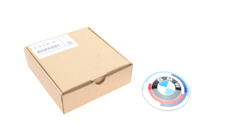 Емблема кришки багажника X5 (G05/F95)/X6 (G06/F96) 18- 50 Jahre M - ((51148087194)) BMW 51148087193