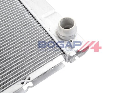Радіатор - BOGAP B4210216