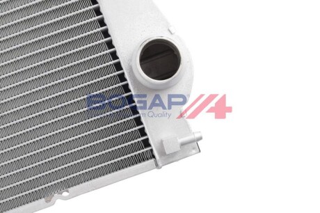 Радіатор - BOGAP B4210220