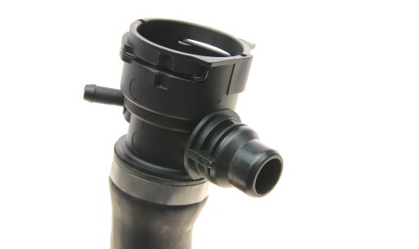 Фото 2 - Патрубок системы охлаждения BOGAP B4228266