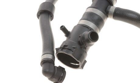 Фото 3 - Патрубок системи охолодження BOGAP B4228349