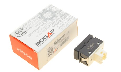 Кнопка склопідіймача (R) BMW 3 (E36) 93-98 - BOGAP B7339111