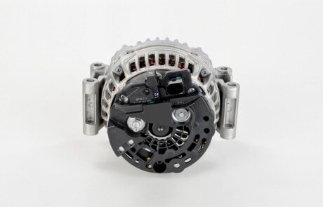 Фото 4 - Автомобільний генератор BOSCH 0124525226