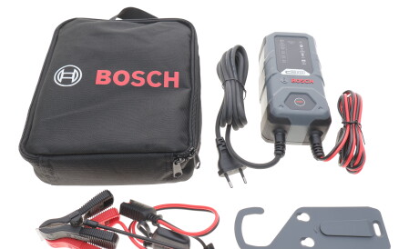 Зарядное устройство C30 (6V/12V) (для аккум. емкостью от 1.2Ah до 120Ah) 3.8A (EFB/GEL/VRLA/AGM) - ((0009820321)) BOSCH 0 189 911 030