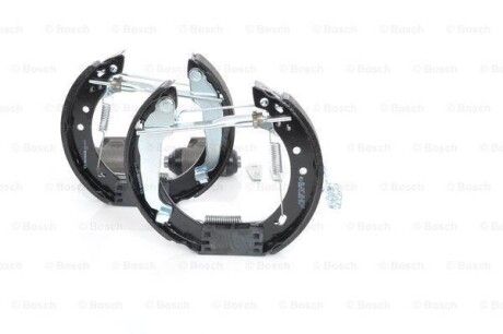 Фото 4 - Гальмівні колодки BOSCH 0 204 114 612
