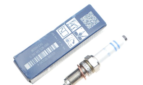 Фото 2 - Свеча зажигания BOSCH 0241145528