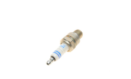 Фото 5 - Свеча зажигания BOSCH 0 241 235 607 (0241235607)