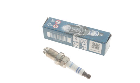 Фото 2 - Свеча зажигания BOSCH 0 241 240 609 (0241240609)