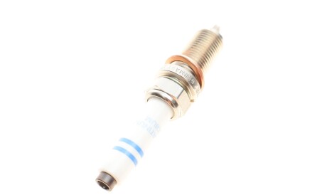 Фото 3 - Свічка запалювання BOSCH 0 241 245 677 (0241245677)