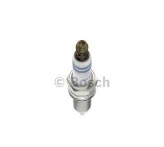 Фото 3 - Свеча зажигания BOSCH 0242135557